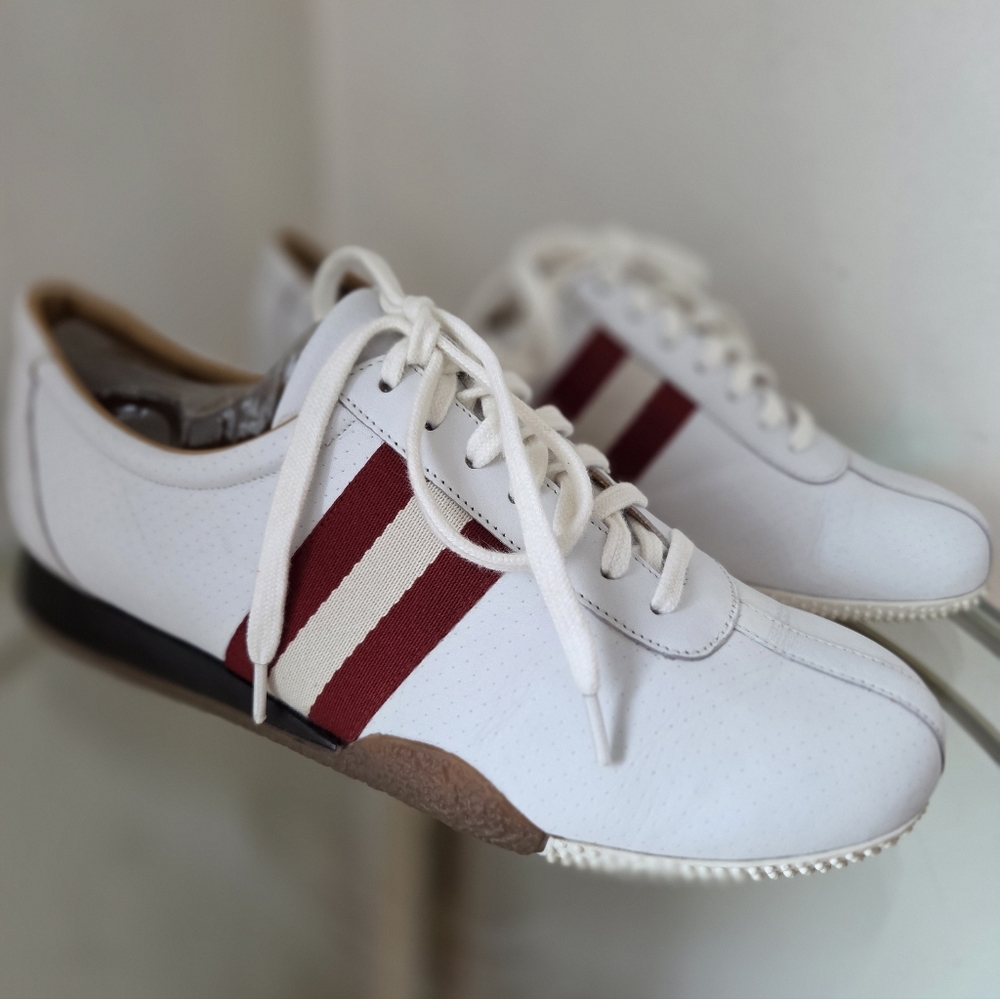 BALLY of Switzerland Leather Casual Sneakers White, Red Stripe Authentic EUC - Picture 6 of 16